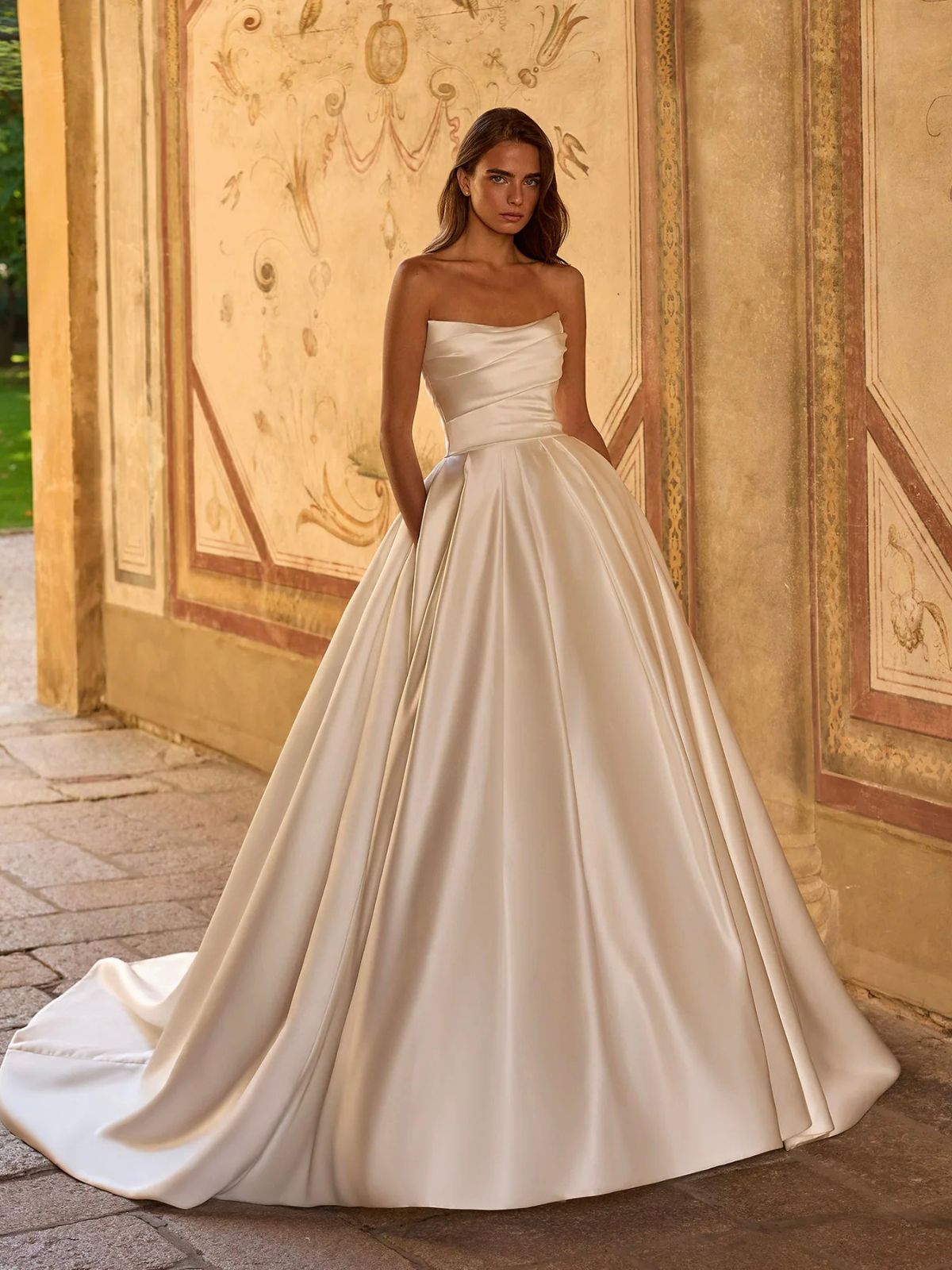  ABITO SELENA Ambrosio La Corte